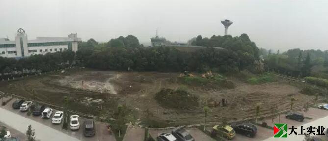動(dòng)工平整場地