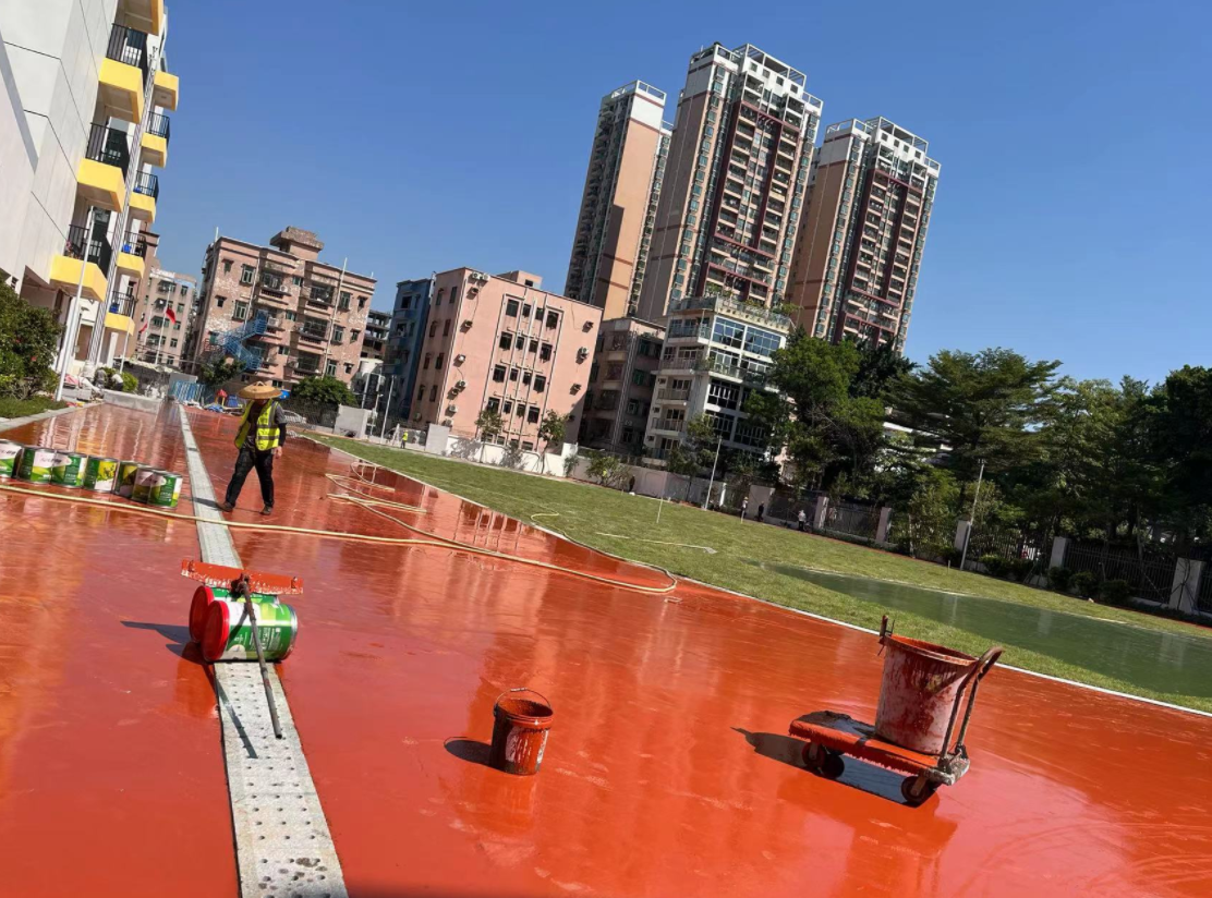 深圳市松崗小學(xué)運(yùn)動場施工